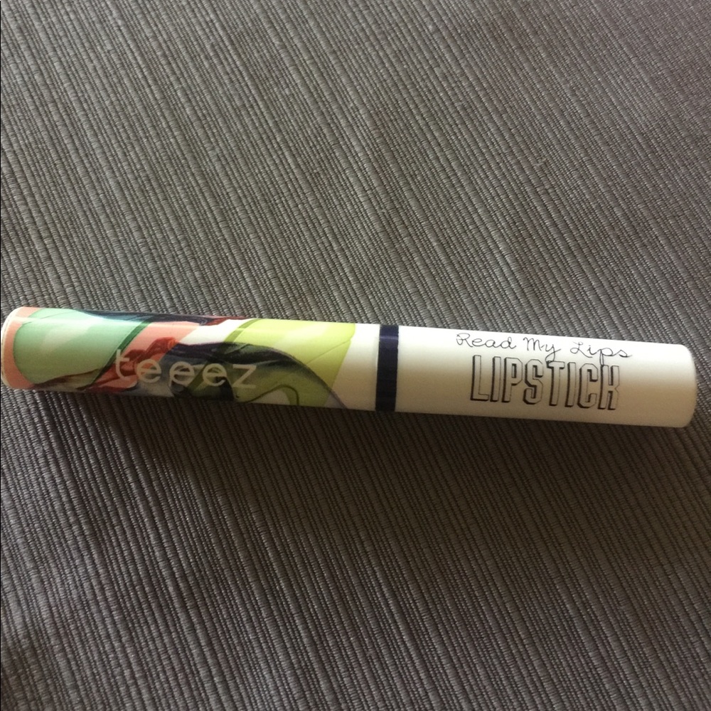 Make up bundle! - Picture 3 of 3